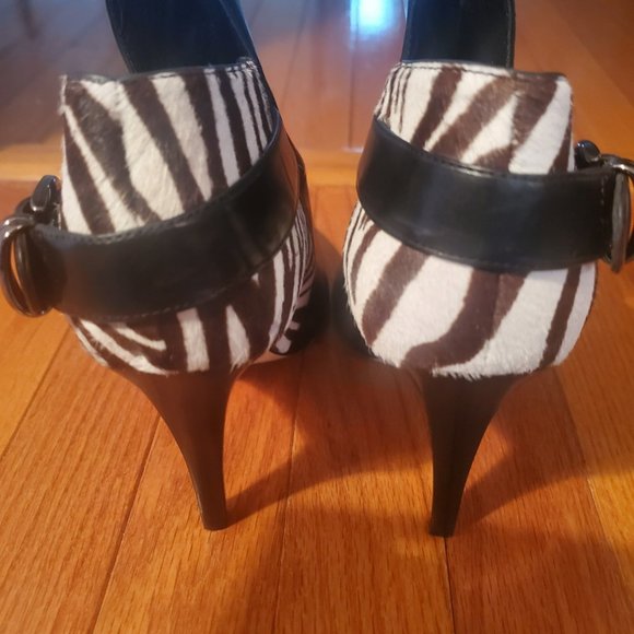 Boots - Picture 4 of 4